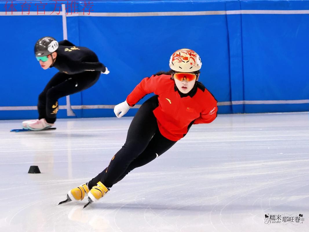 巴萨滑冰曲棍球迎来新纪元！600球传奇告别，30岁金靴新星即将接棒